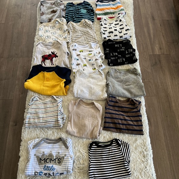 Carter's Other - Bundle boys clothes  17 Long sleeve Onesie Size 0-3 M